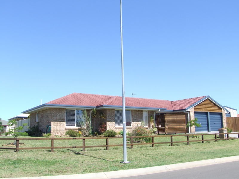 66 Joselyn Drive, Point Vernon QLD 4655