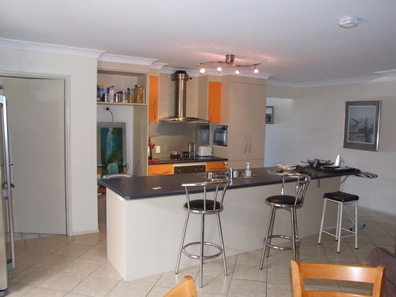 19 Queensbury Grove, Urraween QLD 4655