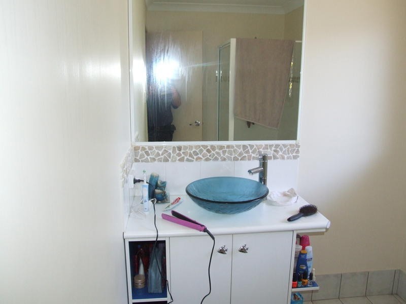 19 Queensbury Grove, Urraween QLD 4655