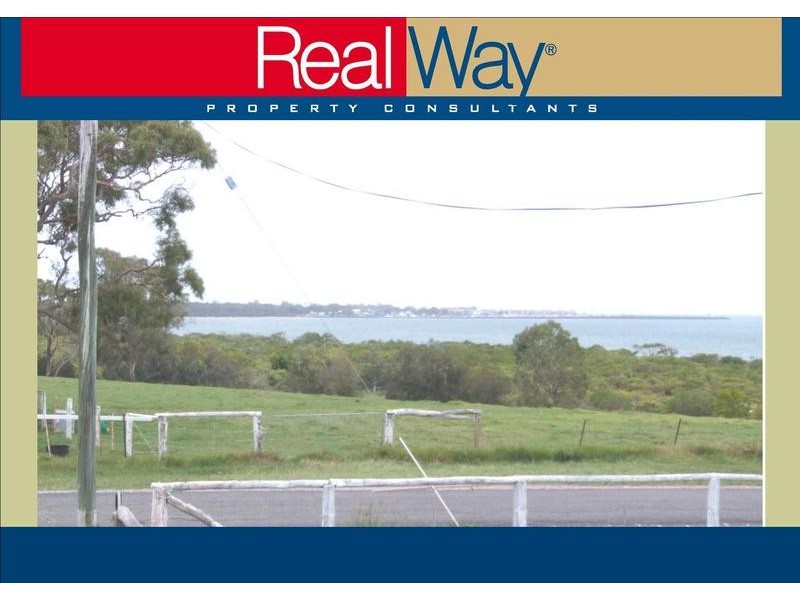 100 Island View Drive, Urangan QLD 4655