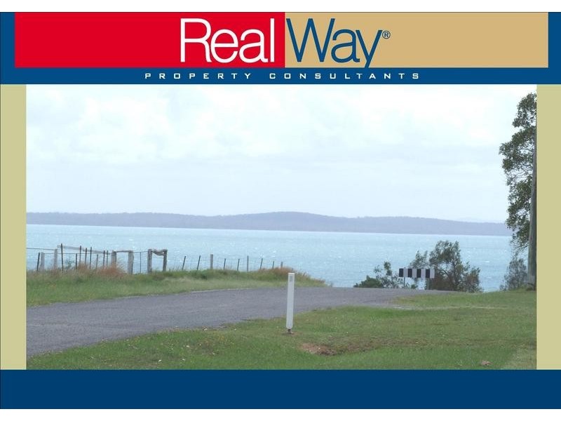 100 Island View Drive, Urangan QLD 4655