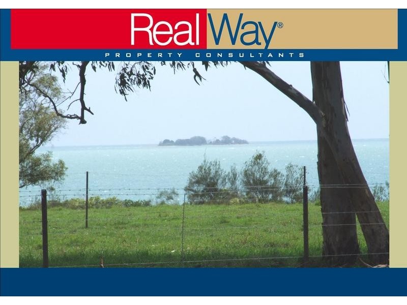 100 Island View Drive, Urangan QLD 4655