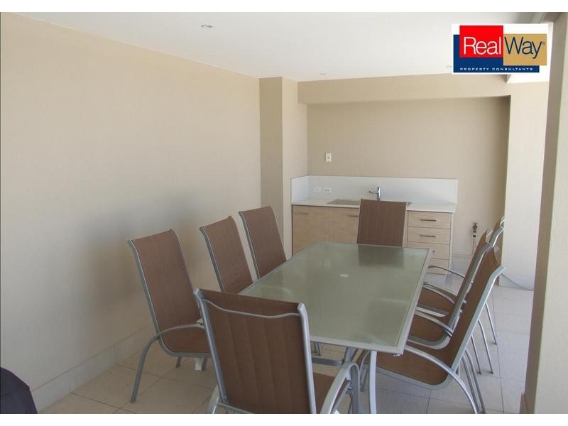 606/ 468 Esplanade, Torquay QLD 4655