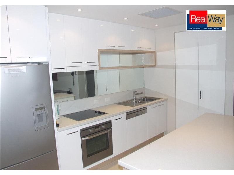 606/ 468 Esplanade, Torquay QLD 4655