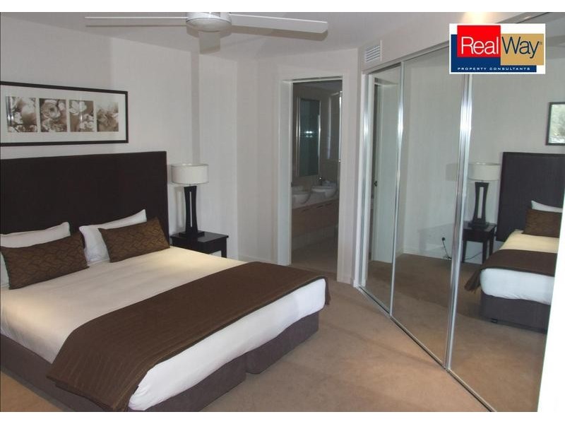 606/ 468 Esplanade, Torquay QLD 4655