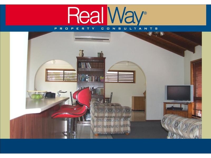 8 Acacia Street, Point Vernon QLD 4655