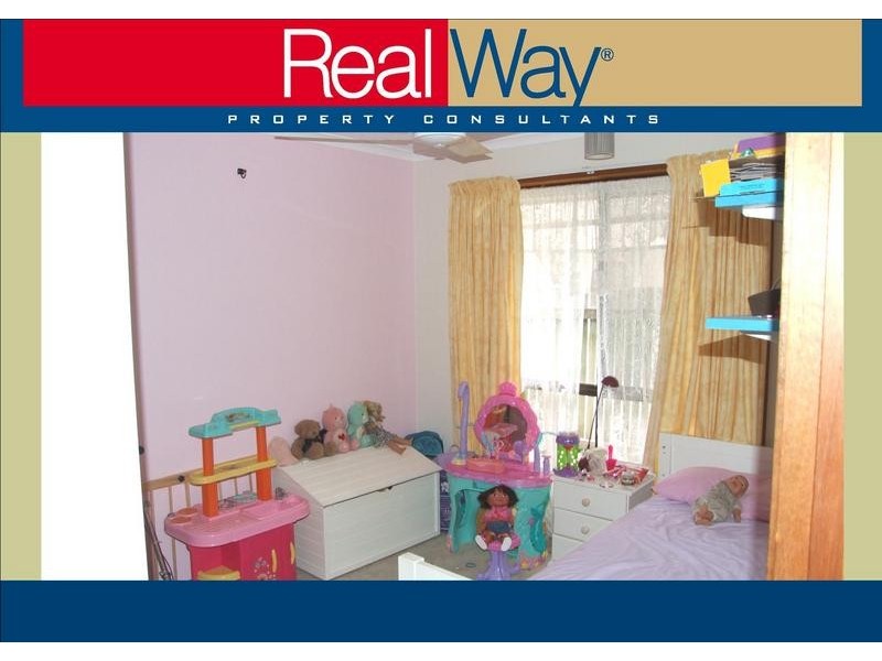 8 Acacia Street, Point Vernon QLD 4655