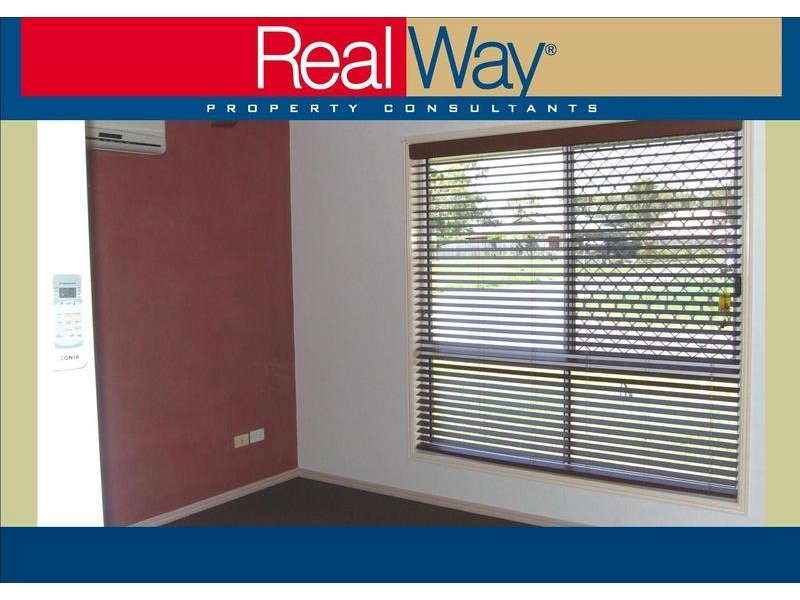 1 Wyuna Court, Urangan QLD 4655
