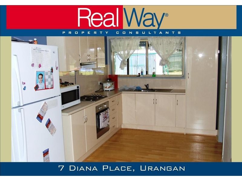 7 Diana Place, Urangan QLD 4655