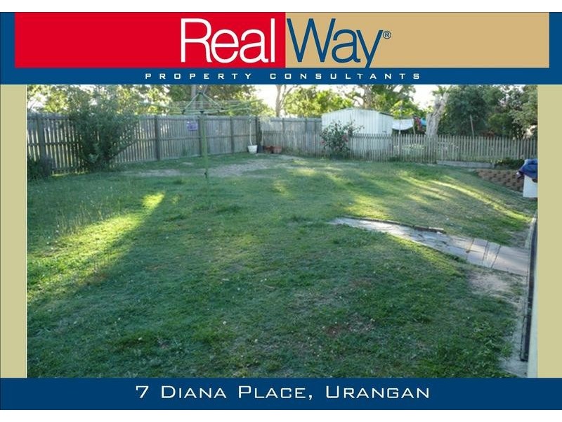 7 Diana Place, Urangan QLD 4655