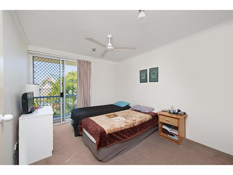 @/ 10 Alexandra Avenue, Mermaid Beach QLD 4218