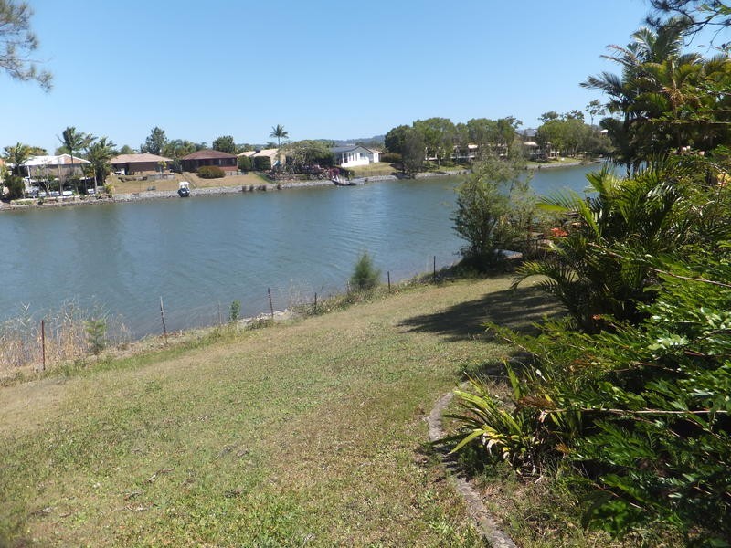 26 Altissimo Close, Varsity Lakes QLD 4227