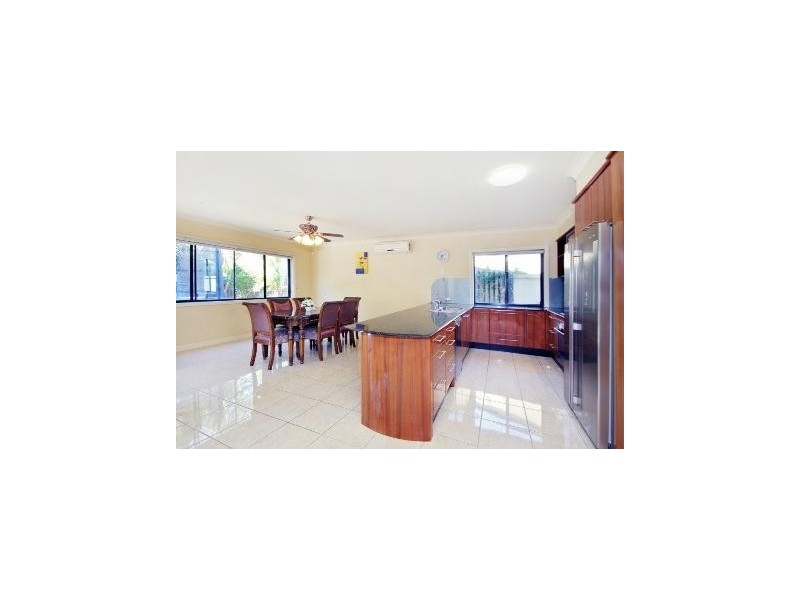 16 Applegum Court, Robina QLD 4226