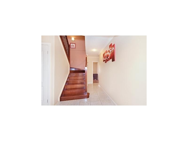 16 Applegum Court, Robina QLD 4226