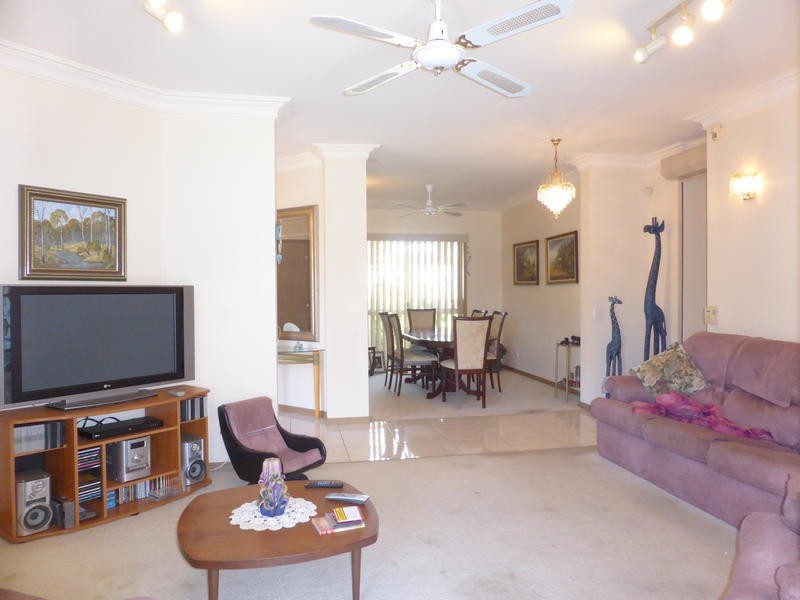 24 Ashwood Court, Robina QLD 4226