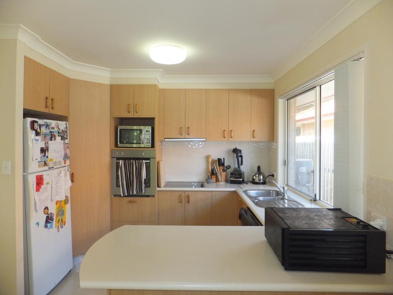 33 Babu Street, Varsity Lakes QLD 4227