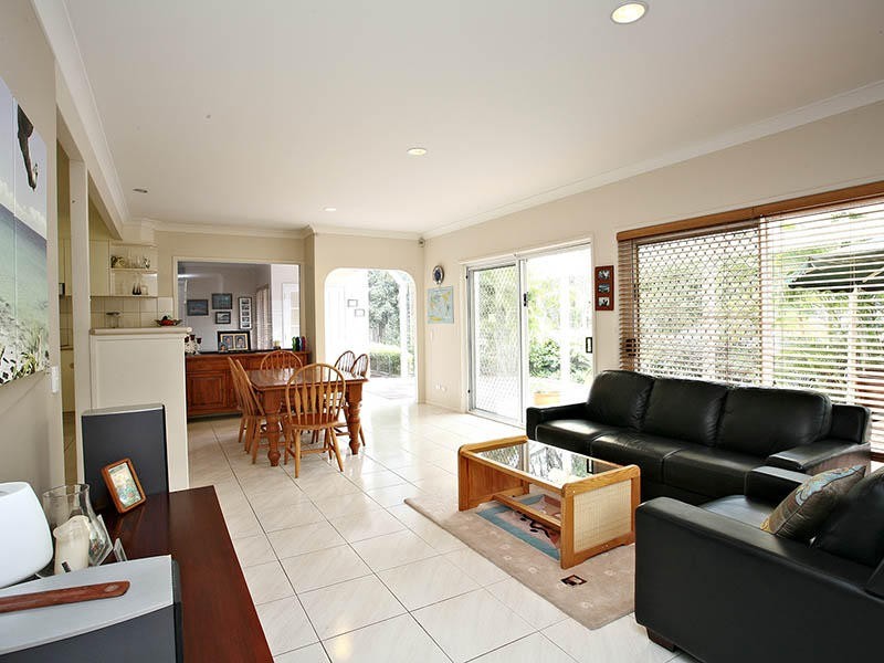 20 Banff Court, Robina QLD 4226