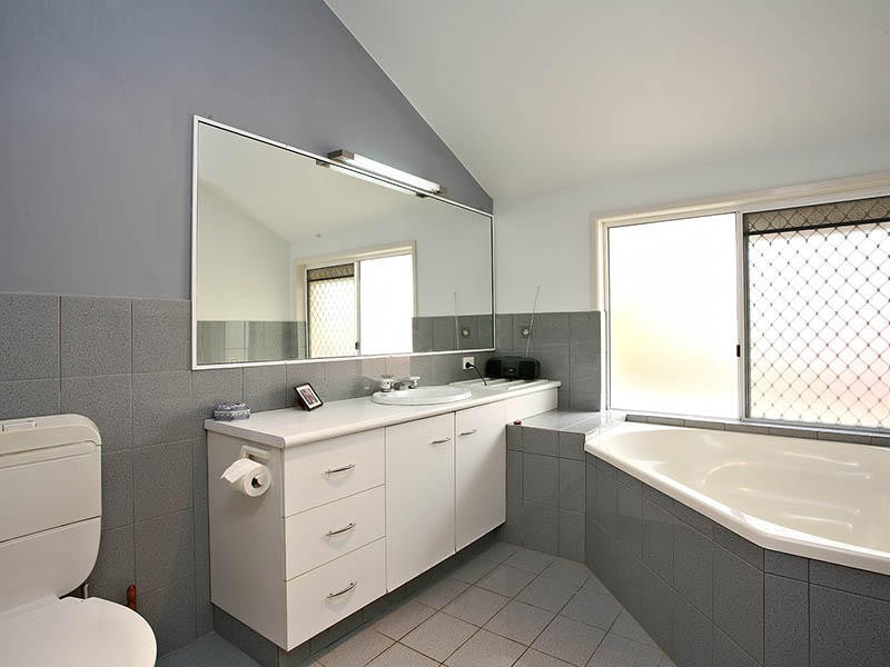 20 Banff Court, Robina QLD 4226