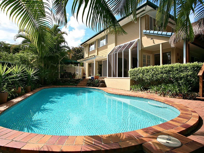 20 Banff Court, Robina QLD 4226