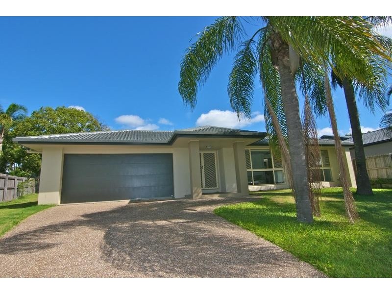6 Banff Court, Robina QLD 4226