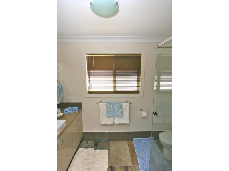 6 Banff Court, Robina QLD 4226