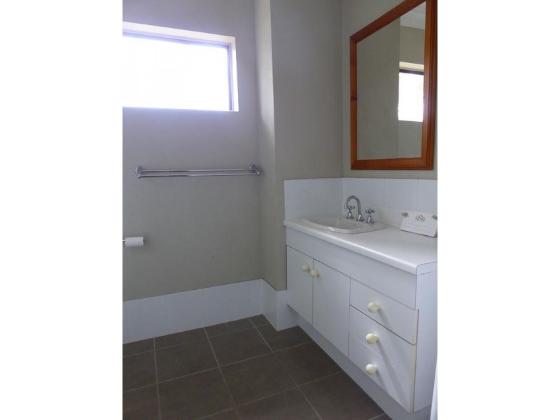 64/ 20-22 Barbet Place, Burleigh Waters QLD 4220