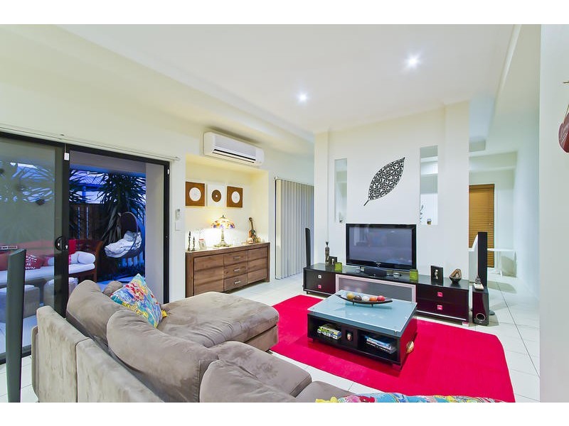 111 Bayswater Avenue, Varsity Lakes QLD 4227