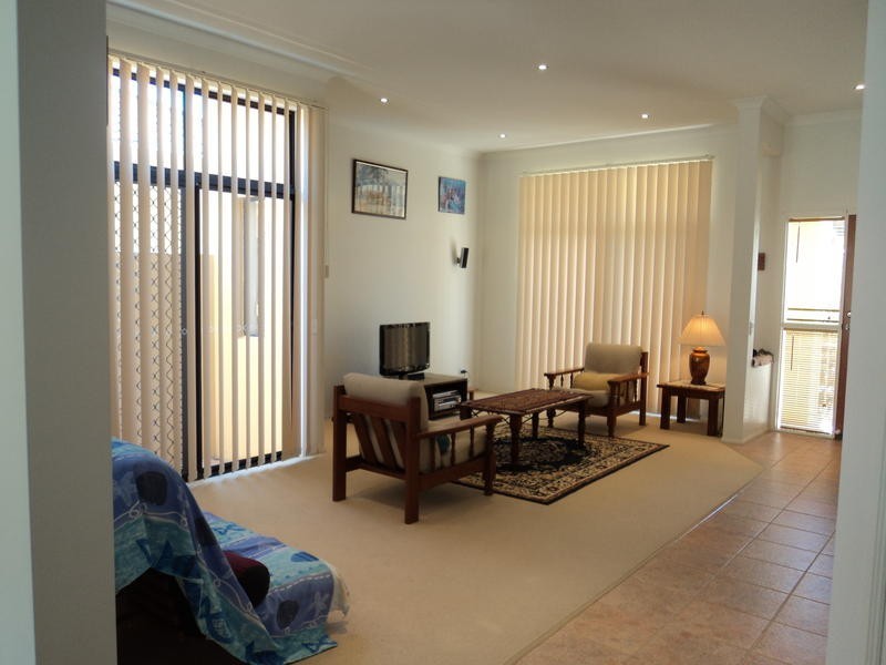 19 Bayswater Avenue, Varsity Lakes QLD 4227