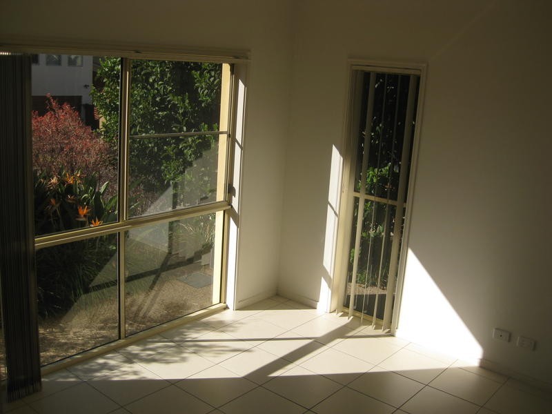 1/ 35 Bayswater Avenue, Varsity Lakes QLD 4227