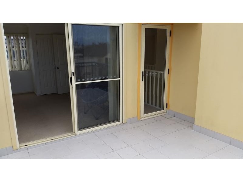 1/ 35 Bayswater Avenue, Varsity Lakes QLD 4227