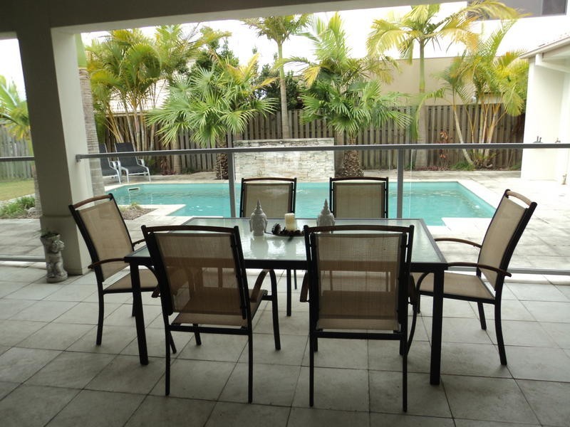 77 Bayswater Avenue, Varsity Lakes QLD 4227