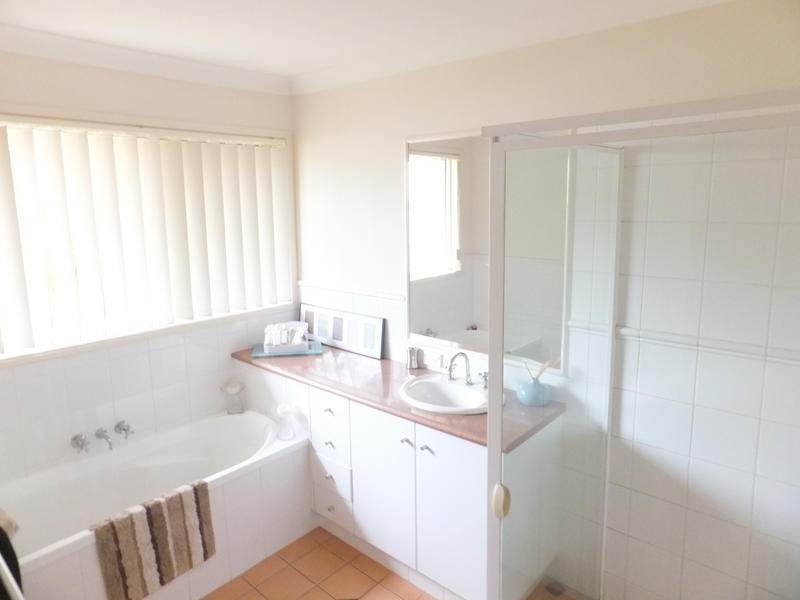 10 Bella Donna Place, Robina QLD 4226