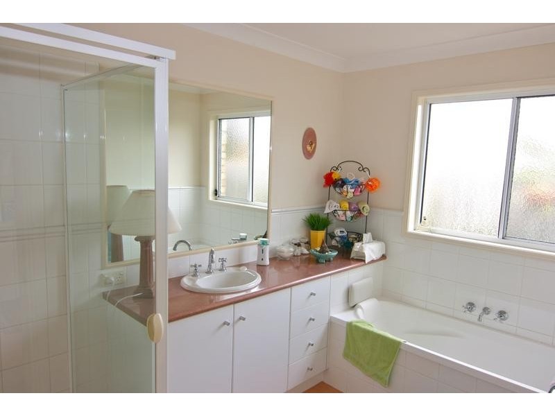 6 Bella Donna Place, Robina QLD 4226