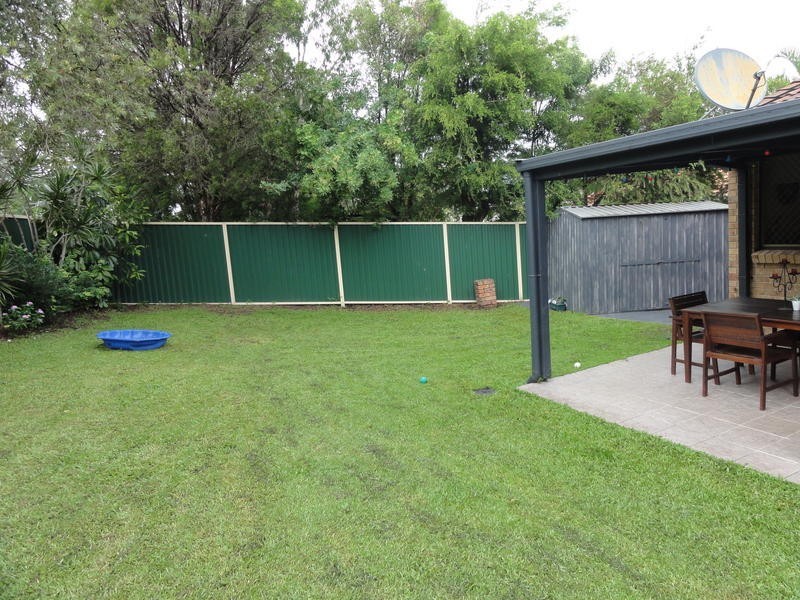 6 Birdsville Street, Mudgeeraba QLD 4213