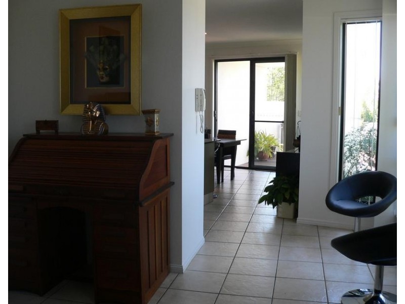 3/ 8 Blueridge Crescent, Varsity Lakes QLD 4227