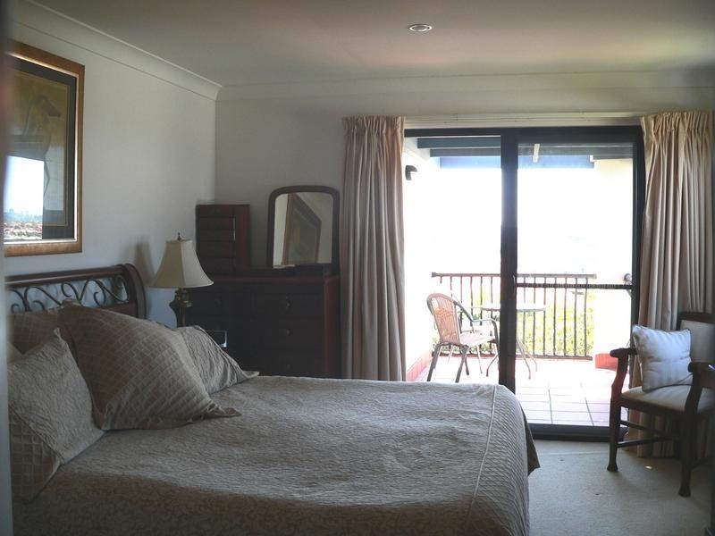 3/ 8 Blueridge Crescent, Varsity Lakes QLD 4227