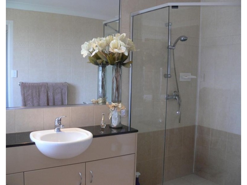 3/ 8 Blueridge Crescent, Varsity Lakes QLD 4227