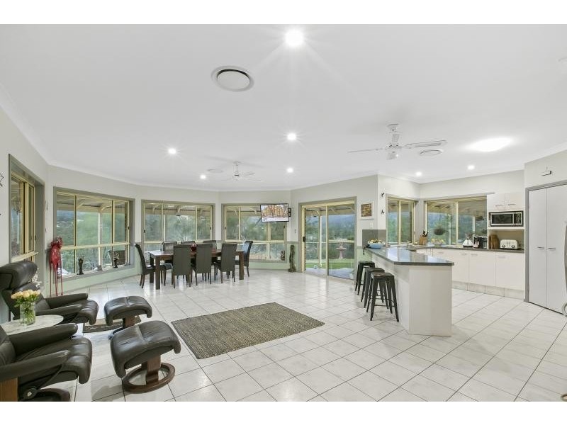 539 Bonogin Road, Bonogin QLD 4213