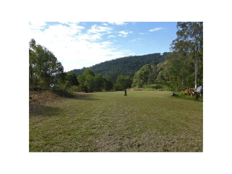 653 Bonogin Road, Bonogin QLD 4213