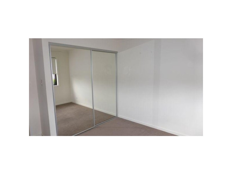 @/ 2 Bourton Road, Merrimac QLD 4226