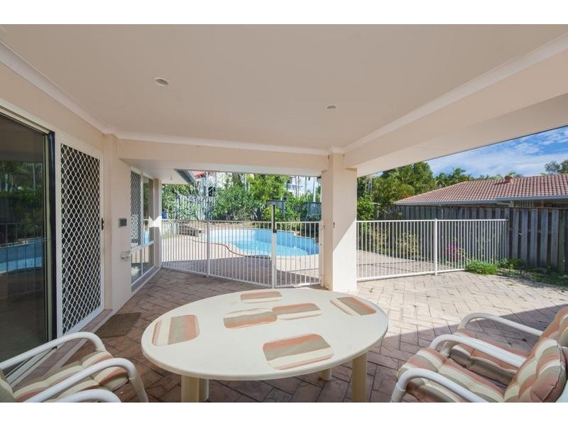 7 Brighton Cr, Robina QLD 4226