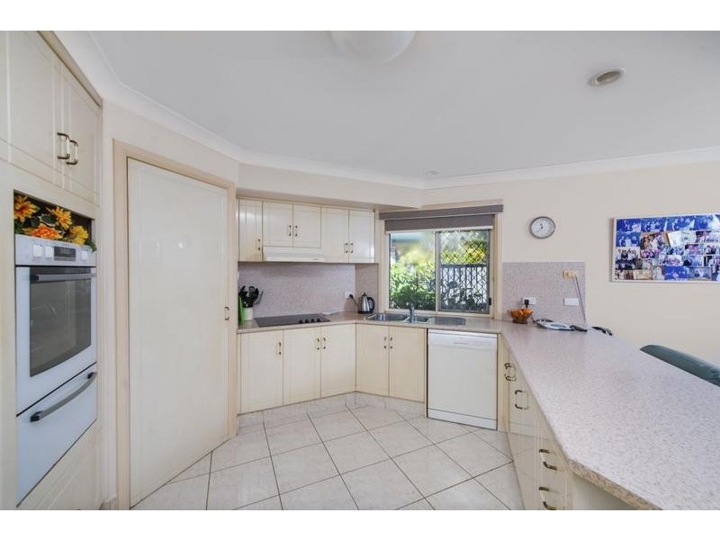 7 Brighton Cr, Robina QLD 4226