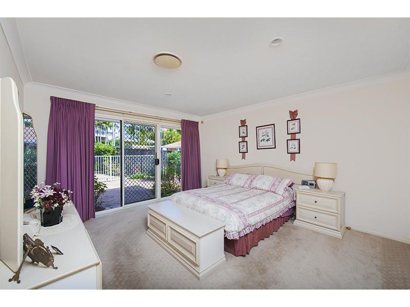 7 Brighton Cr, Robina QLD 4226