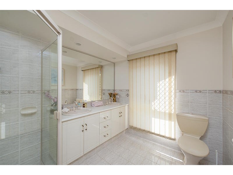 7 Brighton Cr, Robina QLD 4226