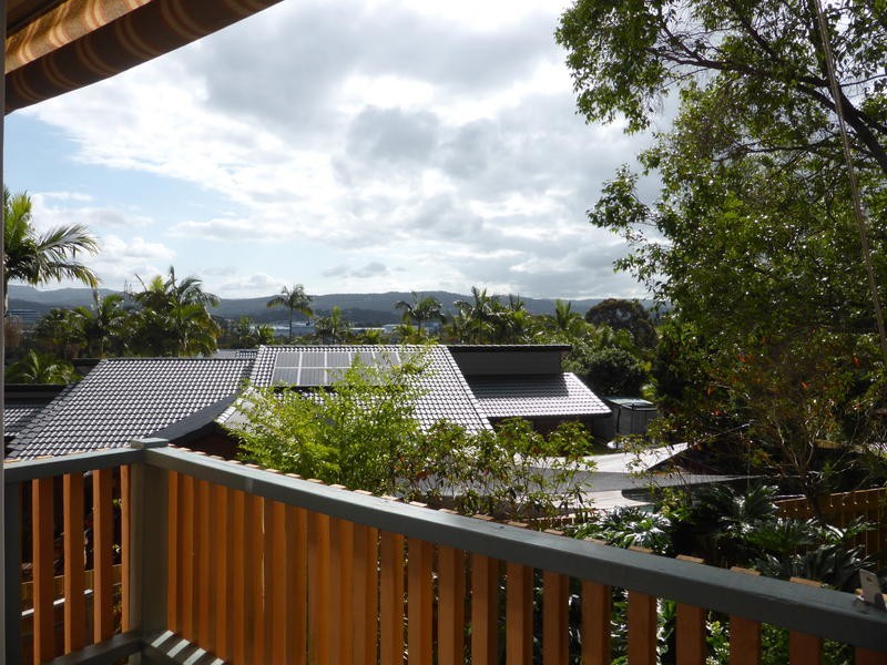 20 Broadview Place, Robina QLD 4226