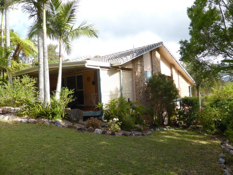 20 Broadview Place, Robina QLD 4226