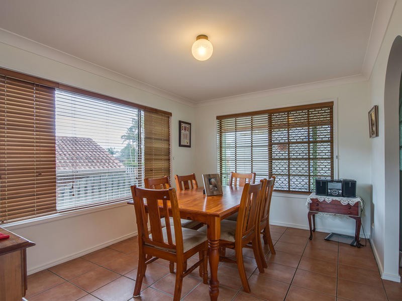 38 Bronzewing Close, Elanora QLD 4221