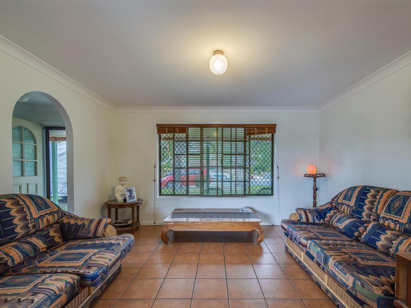 38 Bronzewing Close, Elanora QLD 4221