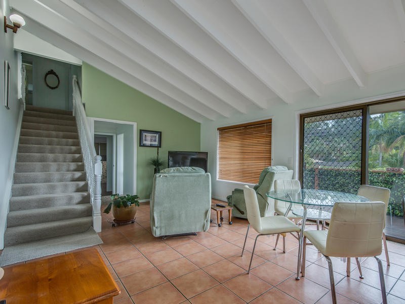 38 Bronzewing Close, Elanora QLD 4221