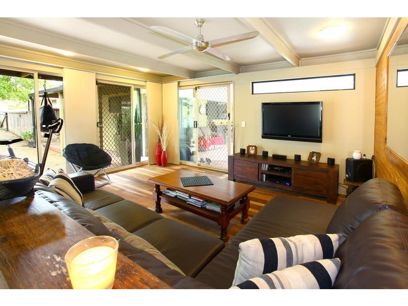 6 Bundgee Court, Mudgeeraba QLD 4213